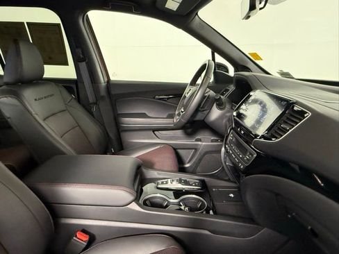Used 2025 Honda Ridgeline Black Edition image 51