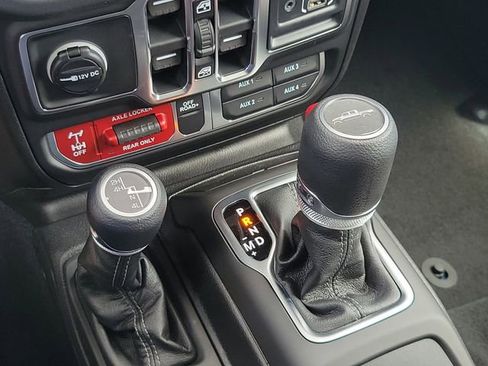 New 2026 Jeep Gladiator Mojave AWD/4WD image 25