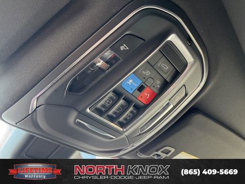 New 2025 Jeep Grand Cherokee L Limited image 12