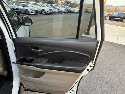 Used 2020 Honda Pilot EX image 15