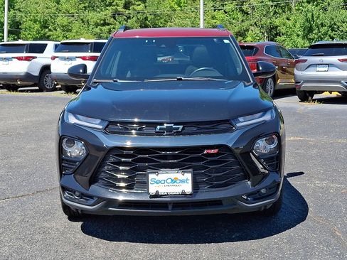 Used 2021 Chevrolet TrailBlazer RS w/ Sun and Liftgate Package AWD/4WD image 2