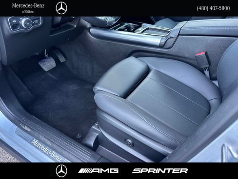 Certified 2025 Mercedes-Benz GLA 250 w/ Exclusive Package image 11
