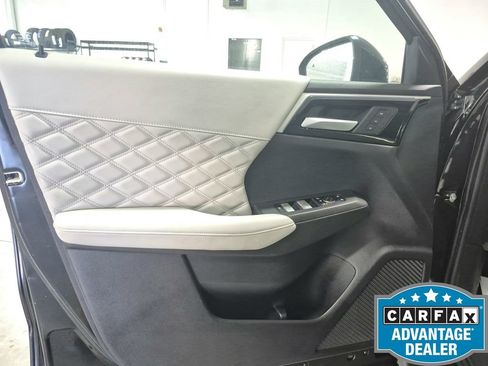Used 2024 Mitsubishi Outlander SEL AWD/4WD image 20