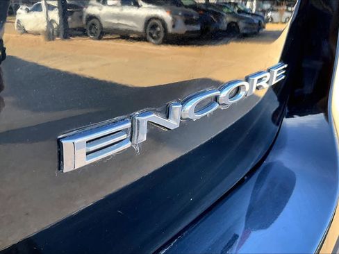 Used 2018 Buick Encore Preferred image 9