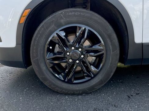 Used 2020 Chevrolet Blazer LT FWD image 32