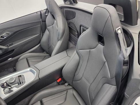 Used 2026 BMW Z4 M40i RWD image 12