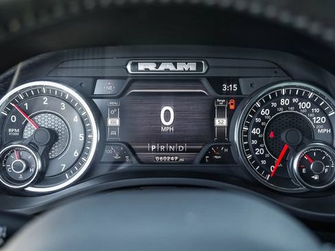 Used 2024 RAM 1500 Laramie AWD/4WD image 26