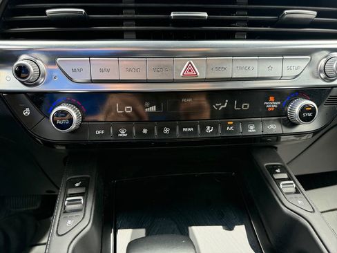 Used 2022 Kia Telluride EX w/ Towing Package AWD/4WD image 13