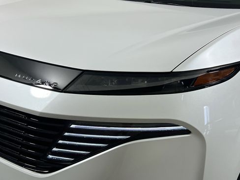 Used 2025 Nissan Murano Platinum w/ Cargo Package image 11