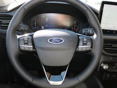 Used 2024 Ford Escape SE image 20