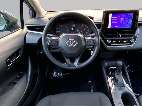 Used 2024 Toyota Corolla LE FWD image 6