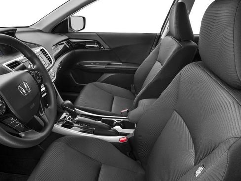 Used 2016 Honda Accord LX image 8