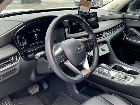 Certified 2025 INFINITI QX60 Luxe w/ Cargo Package FWD image 16