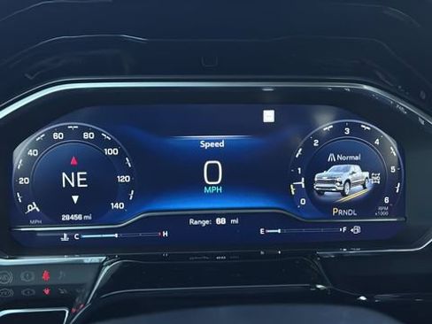 Used 2022 Chevrolet Silverado 1500 LT image 12