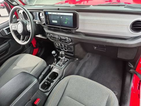 Used 2025 Jeep Wrangler Unlimited Sport AWD/4WD image 32
