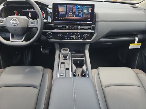 New 2026 Nissan Pathfinder SL FWD image 15