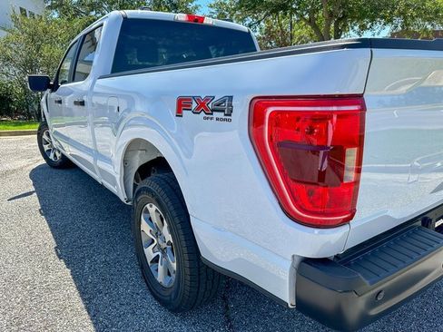 Used 2022 Ford F150 XL w/ Trailer Tow Package image 4
