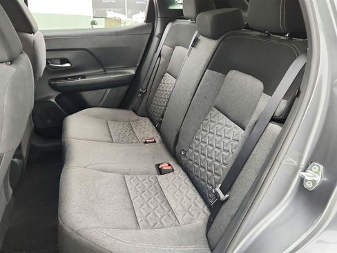 Used 2025 Nissan Kicks SV FWD image 17