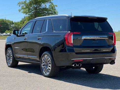 Used 2023 GMC Yukon Denali Ultimate AWD/4WD image 11