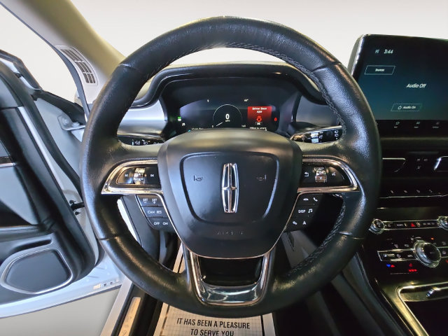 Used 2021 Lincoln Nautilus AWD image 13