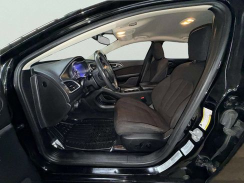 Used 2015 Chrysler 200 Limited w/ Convenience Group FWD image 15