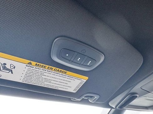 Used 2023 Chrysler Pacifica Limited w/ Uconnect Theater Family Group AWD/4WD image 13