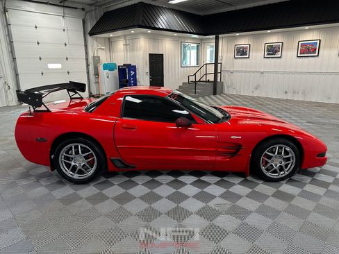 Used 2003 Chevrolet Corvette Z06 RWD image 6