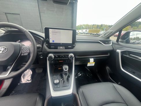 Used 2025 Toyota RAV4 Limited w/ Advanced Technology Package AWD/4WD image 33