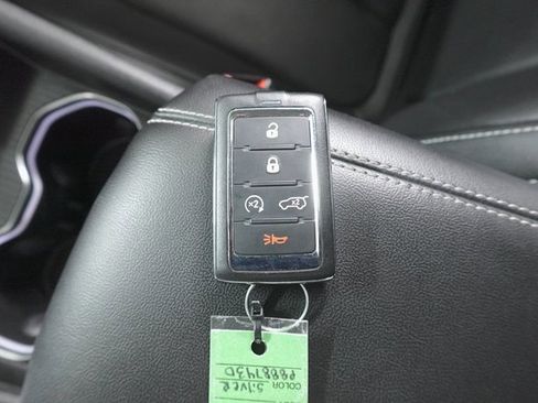 Used 2023 Jeep Grand Cherokee L Limited w/ Luxury Tech Group II image 32