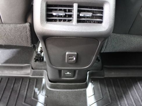 Used 2023 Chevrolet Equinox RS w/ RS Leather Package AWD/4WD image 22