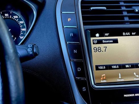 Used 2016 Lincoln MKX Premiere image 20