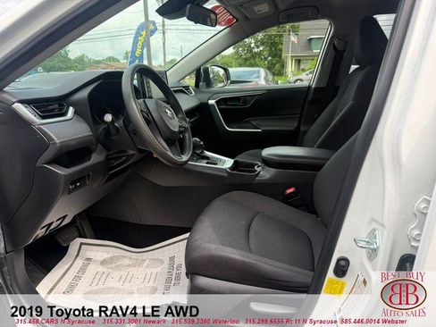 Used 2019 Toyota RAV4 LE w/ All Weather Liner Package AWD/4WD image 10