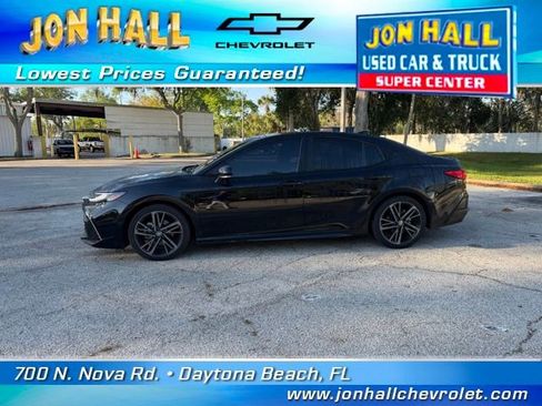 Used 2025 Toyota Camry XSE image 4