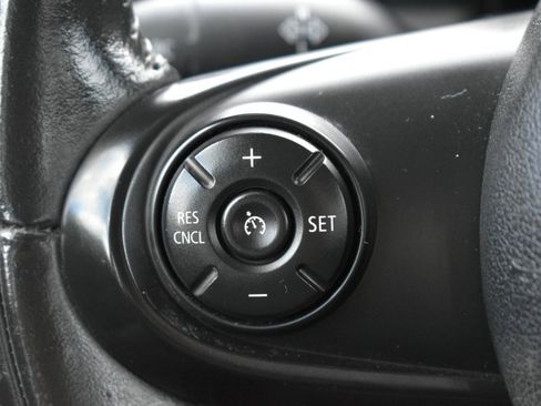 Used 2017 MINI Cooper Clubman FWD image 15