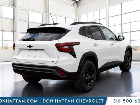 New 2026 Chevrolet Trax LT w/ Driver Confidence Package FWD image 23
