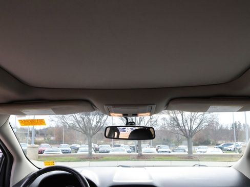 Used 2013 Ford Edge SEL image 29