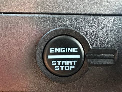 Used 2026 Ford Bronco Badlands AWD/4WD image 17