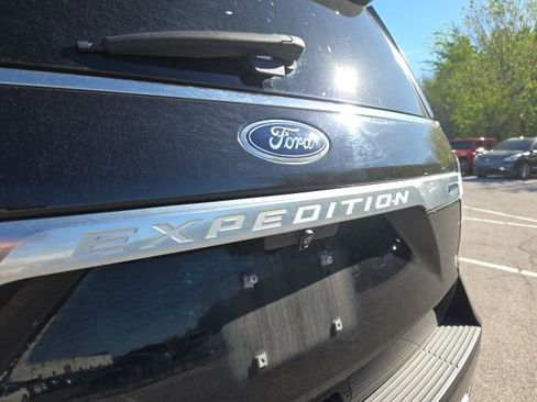 Used 2019 Ford Expedition Max Platinum image 13