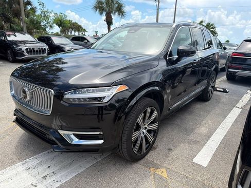 Used 2023 Volvo XC90 T8 Plus w/ Protection Package Premier AWD/4WD image 5