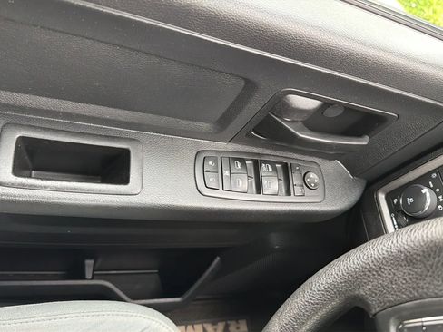 Used 2017 RAM 1500 Express AWD/4WD image 19