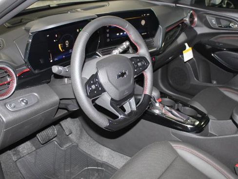 New 2026 Chevrolet Trax RS w/ Sunroof Package image 19