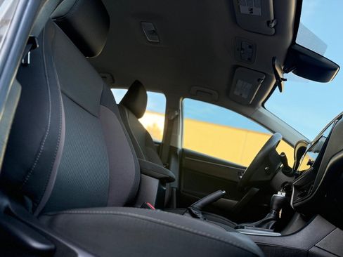Used 2018 Toyota Corolla LE FWD image 11
