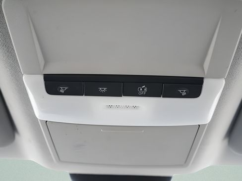 Used 2022 Nissan Sentra SR FWD image 19