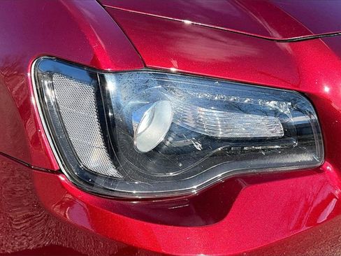 Used 2019 Chrysler 300 Touring w/ Sport Appearance Package image 31