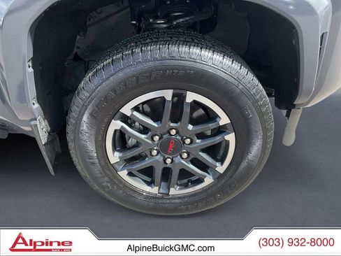 Used 2024 Toyota Tacoma TRD Sport AWD/4WD image 14