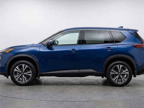 Used 2025 Nissan Rogue SV image 5