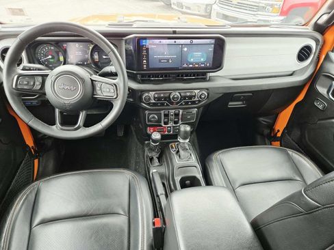 Used 2025 Jeep Wrangler Unlimited Sport S 4xe AWD/4WD image 9
