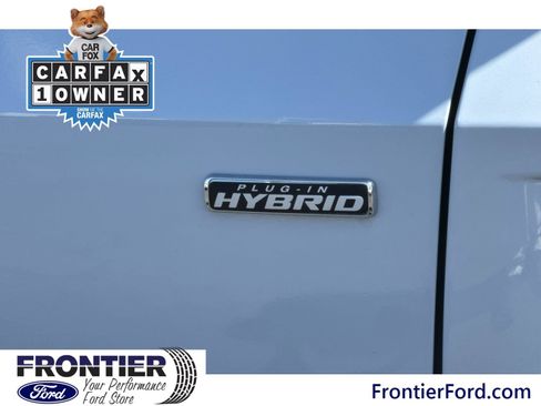 Used 2025 Ford Escape SE w/ PHEV Premium Package FWD image 28