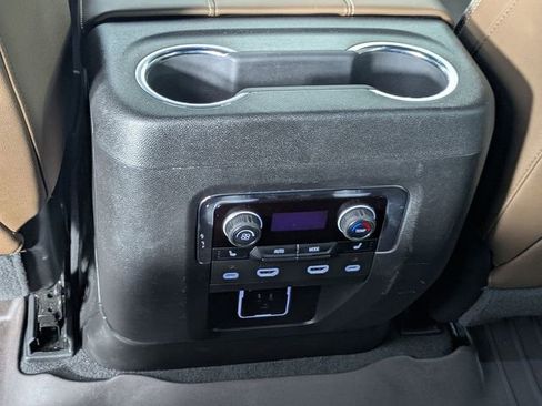 Used 2024 Chevrolet Suburban High Country AWD/4WD image 34