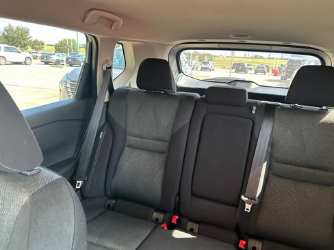 Used 2025 Nissan Rogue SV AWD/4WD image 23